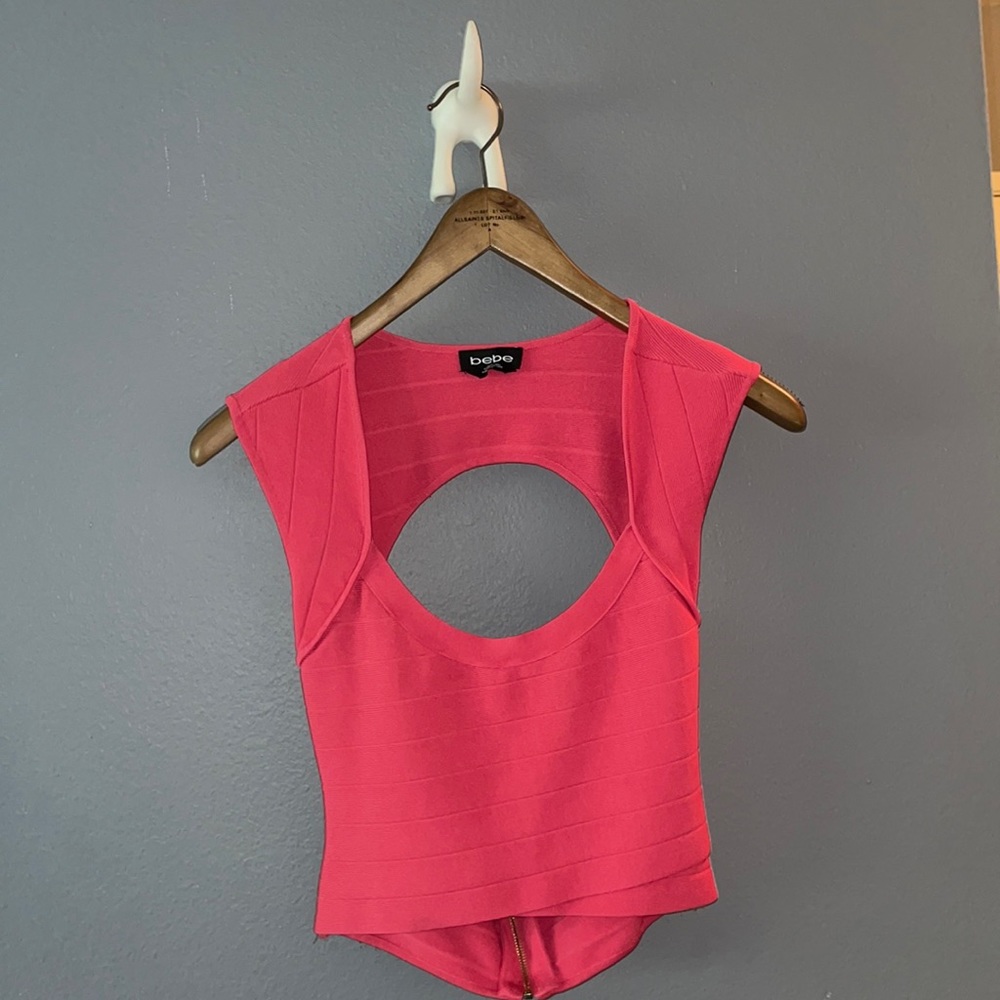 BeBe crop top in corral